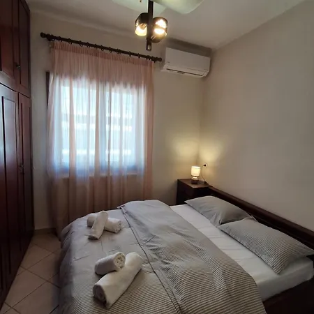 Central Beach Apartment Nea Kallikrateia